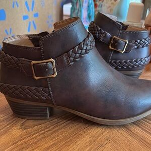 ‼️REDUCED‼️LifeStride Velocity 2.0 booties